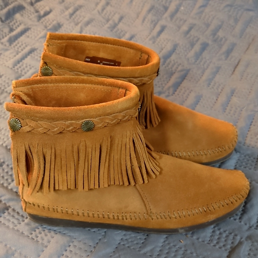 Minnetonka fringed ankle boots